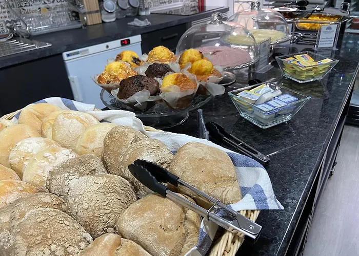 ゲストハウス Triunfo 3*