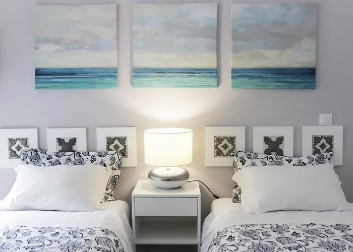 ゲストハウス Triunfo 3*